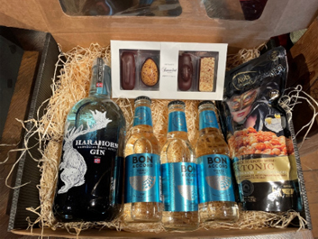 Gave med Harahorn Gin, Tonic, nødder og chokolade