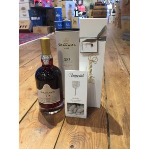Gave med Grahams The Tawny 20 rs portvin og Summerbird