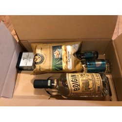 1 fl. Boigin, 2 fl. Bon Accord Tonic, luksus vingummi og chips